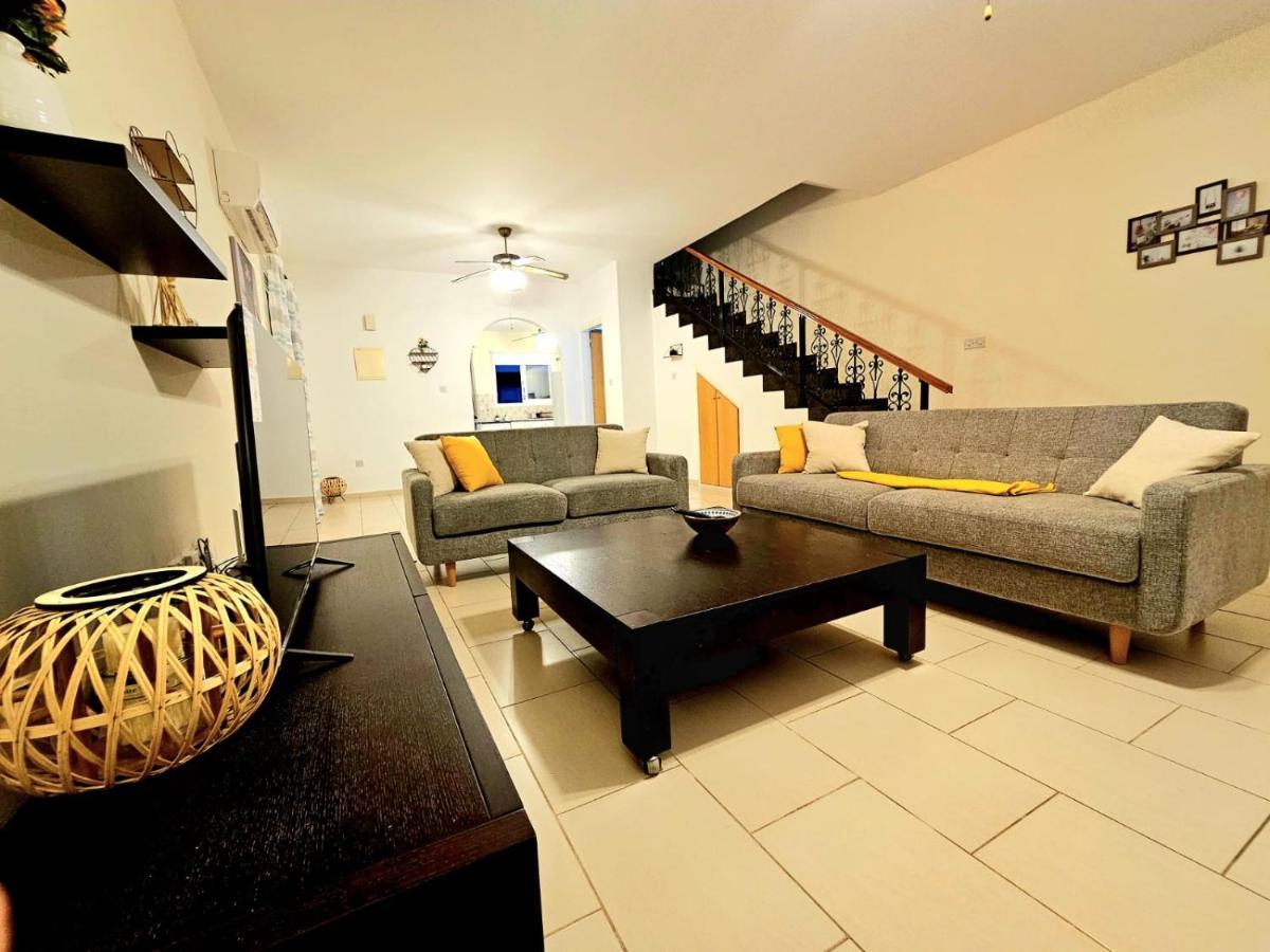 Spacious Villa With Private Pool Paphos Exterior foto